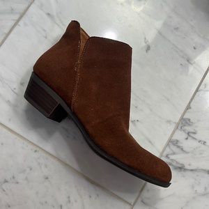 Brown suede Lucky Brand booties. Never worn. Size 7